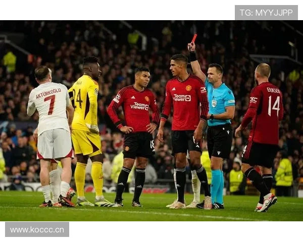 曼联防守体系漏洞问题显现，对赛季关键战能力形成阶段性影响