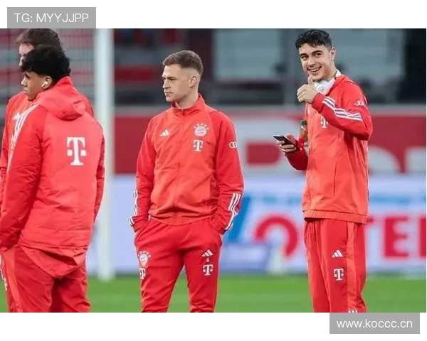 拜仁主帅与新援冲突暴露战术分歧,内部矛盾加剧引发管理危机 拜仁主帅与新援冲突暴露战术分歧,内部矛盾加剧引发管理危机