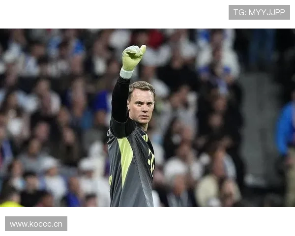 诺伊尔：从世界杯封神到重伤低谷的生涯转折解析