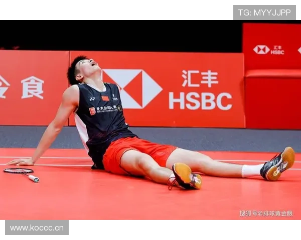 李诗沣赛场像战神，下场跟刷卡机谈恋爱，我笑抽了